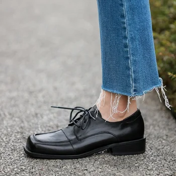 SquareToe/ Ежедневни обувки В Британския стил; Дамски Пролетно-Есенна Проста обувки; Дамски обувки от мека кожа върху плоска подметка С шнур За ниска пета