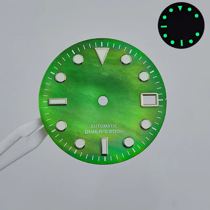 28,5 мм циферблат с 369 цифрови контакти зелен светлинен циферблат часа е подходящ за промяна на детайлите на механизма NH35/NH36