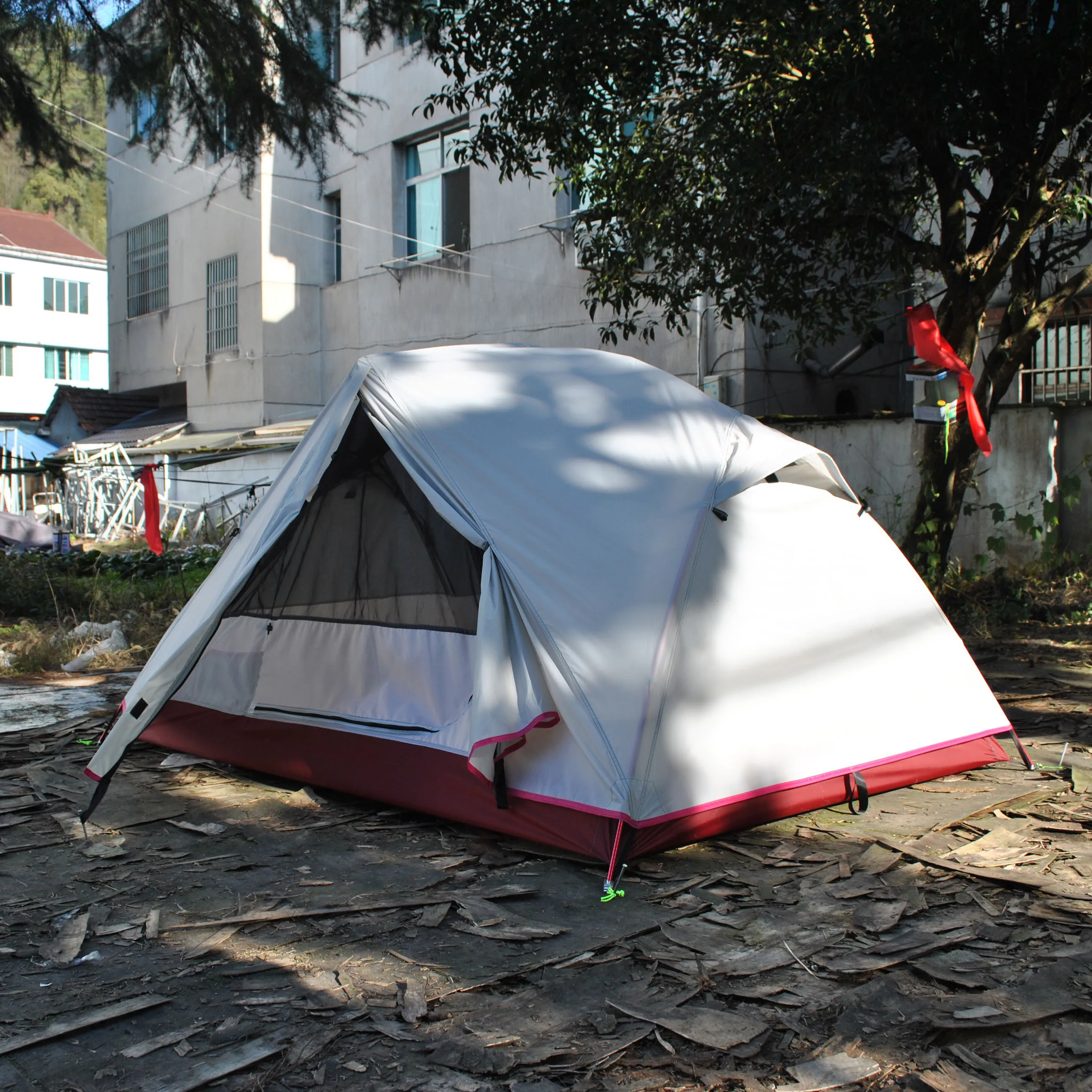 CZX-549 Свръхлеки 2-местните туристически палатка с удобно засаждане - Лесно Двухдверная куполна кемпинговая палатка с 20D силиконово покритие