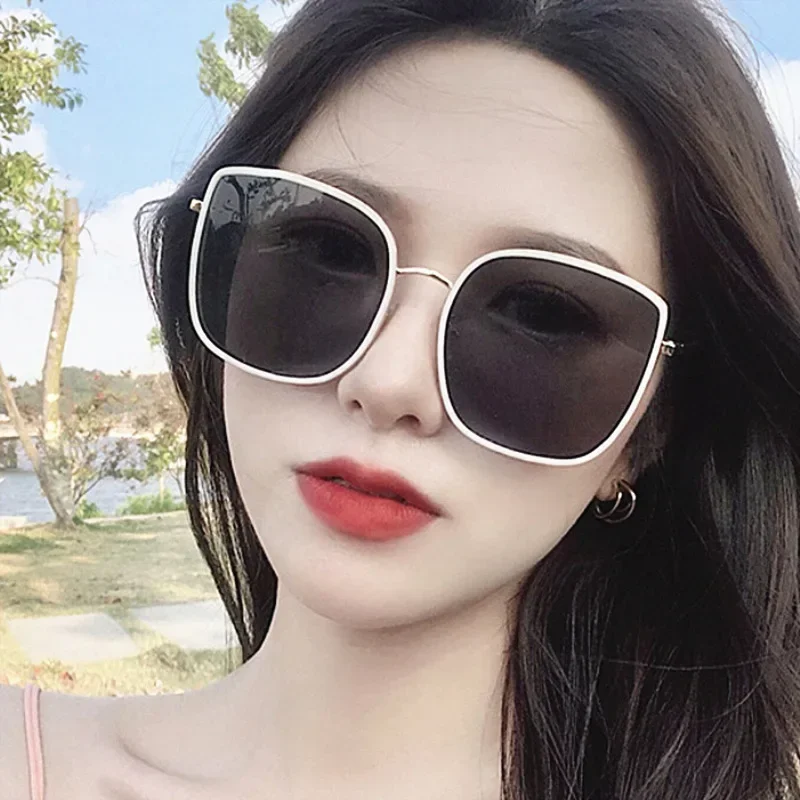 Корейската версия на слънчеви очила в два оправах за жени в Instagram Слънчеви очила Harajuku Ретро, устойчиви на uv