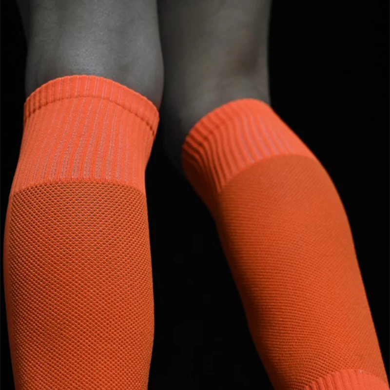 Футболни чорапи Дишащи Чорапи Без Ходила Професионални Футболни Щитове За Пищяла Фиксирани Гамаши Опаковка За Защита на Пищяла