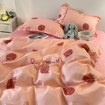 Комплект спално бельо с принтом розова момичета и ягоди INS, Малко свежо и лесно чаршаф, чаршаф, калъфка за възглавница, комплект спално бельо