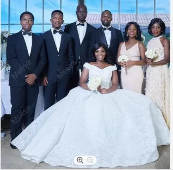 Прекрасни сватбени рокли в африканския стил с открити рамене, струята 2023, дантелени апликации, сватбени рокли за булката